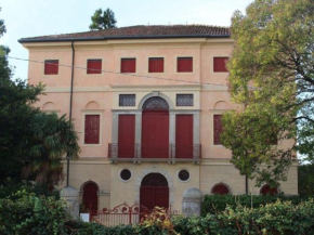 Гостиница Villa Fiorita Uno, Романо-Д'эццелино
